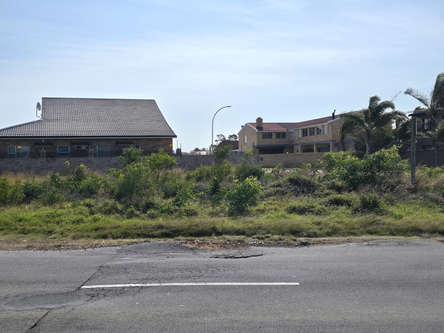0 Bedroom Property for Sale in Wavecrest Eastern Cape